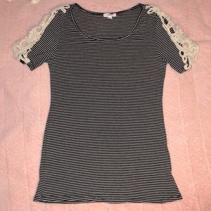 Black and white stripes top